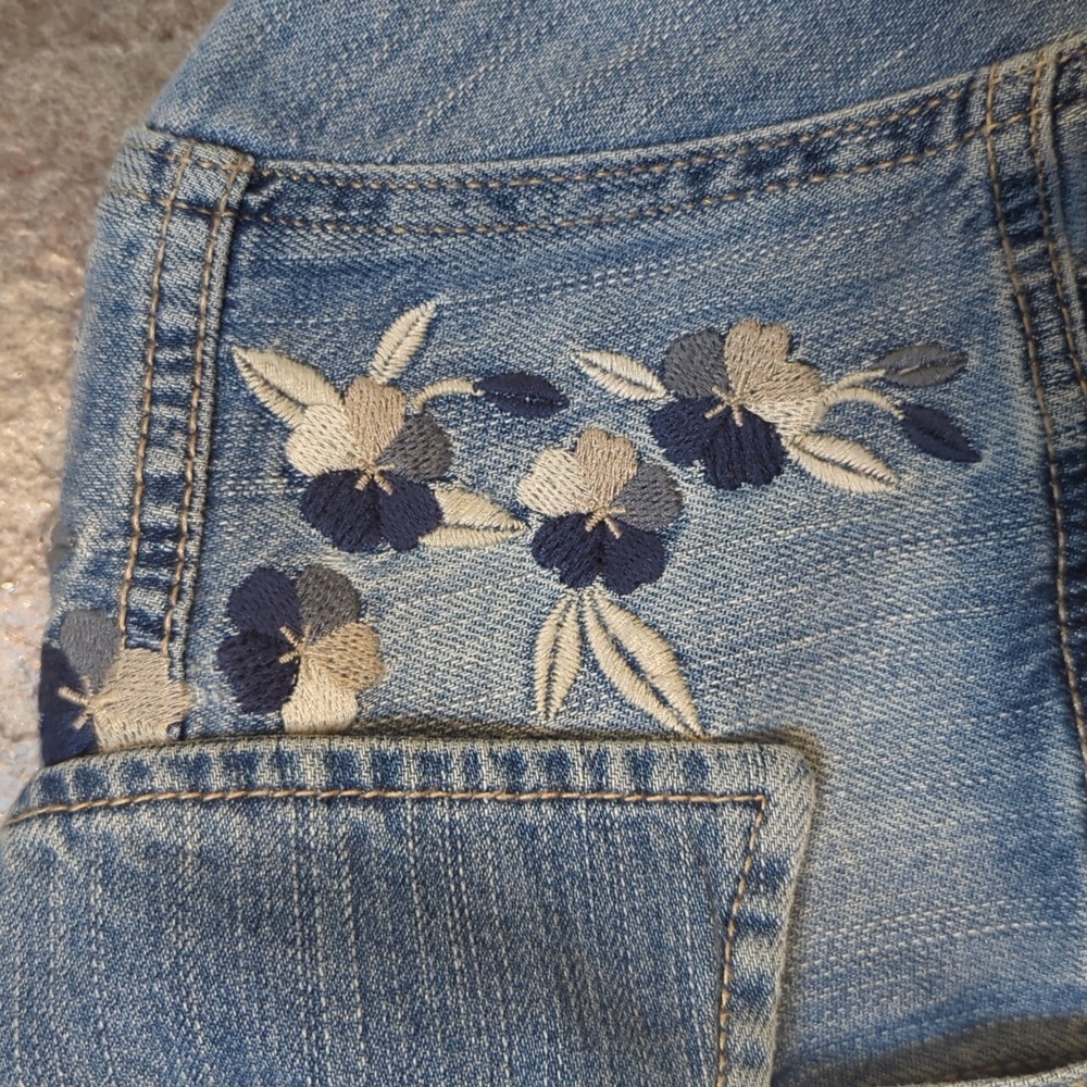 Jean Jacket - Picture 6 of 7